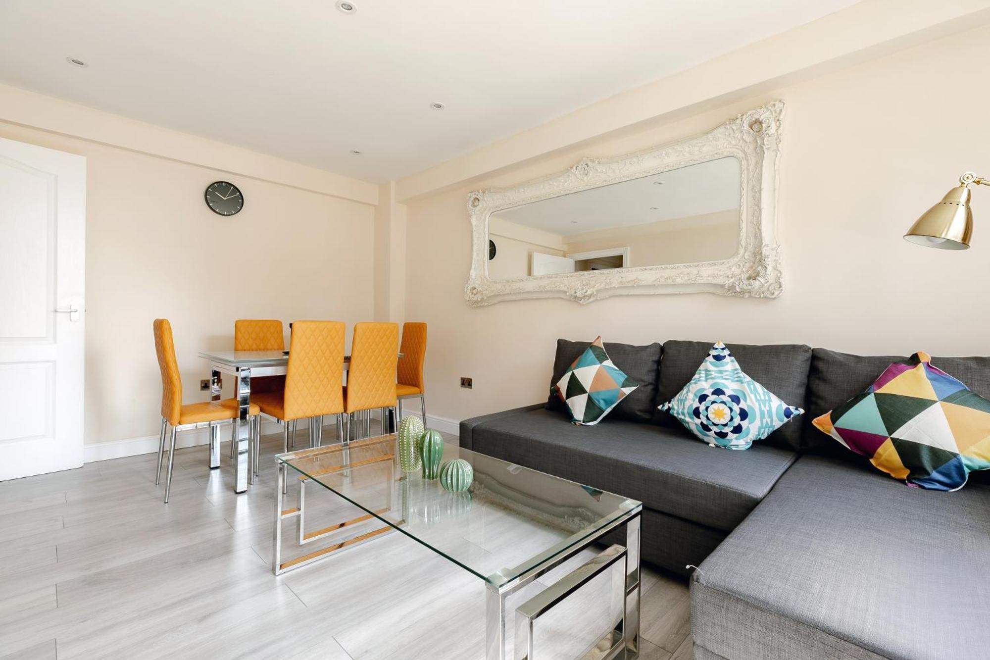 Two Bedroom Apartment Near Hyde Park And Oxford Street London Exterior photo