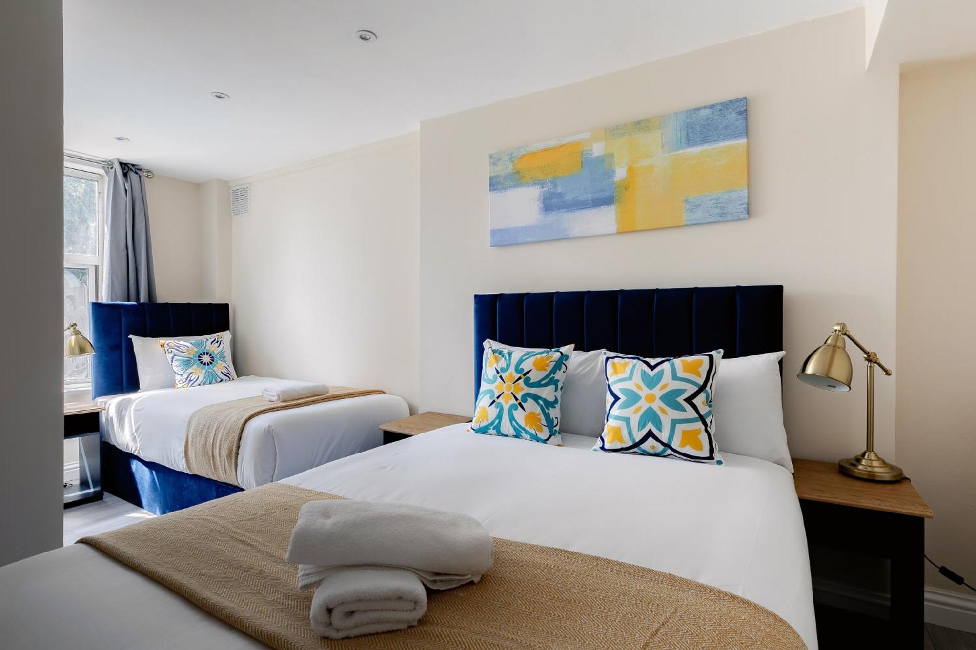 Two Bedroom Apartment Near Hyde Park And Oxford Street London Exterior photo